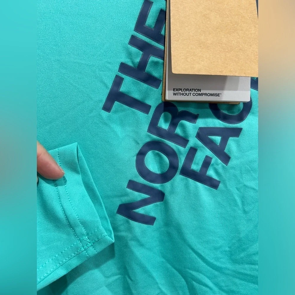 The North Face Boys XS Amphibious Long Sleeve Sun Tee Aqua Kids NWT UPF 40+